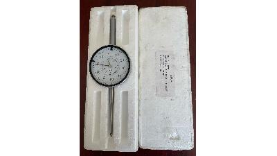Reloj comparador centesimal ALCA.