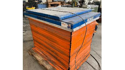 PLATAFORMA ELEVADORA EDMO LIFT TL 2000.