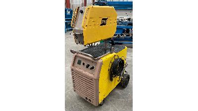 Máquina de soldar ESAB LAX 380.