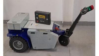 Tractor arrastrador eléctrico ZALLYS M10.